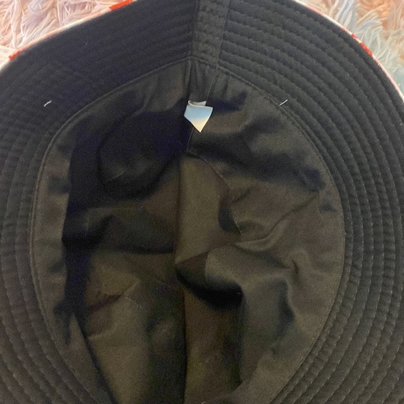 Hello kitty collection bucket hat - Picture 3 of 6